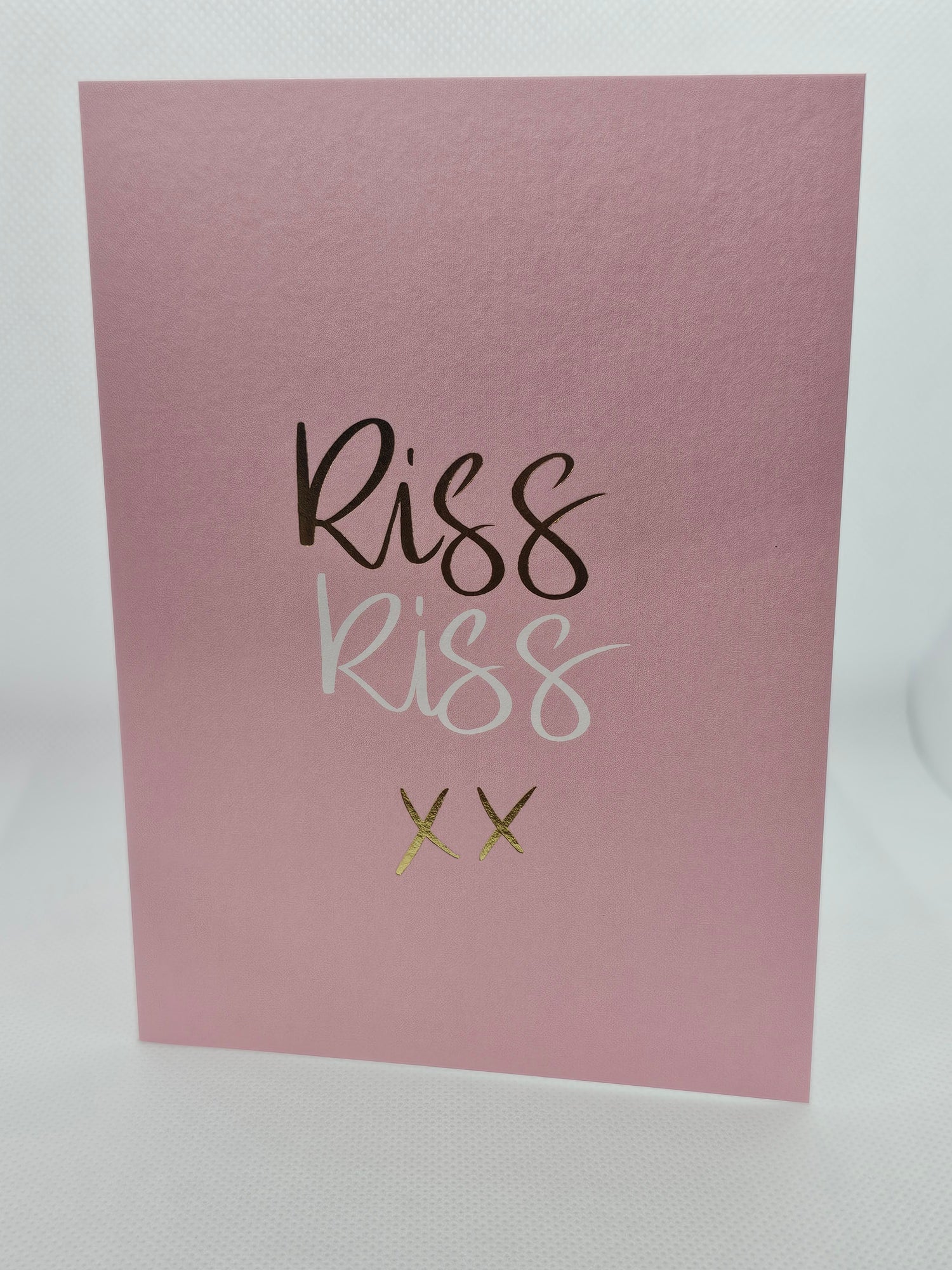 Kiss Kiss xx